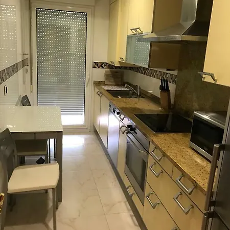 Apartamento Al Lado De La Playa Con Vistas *